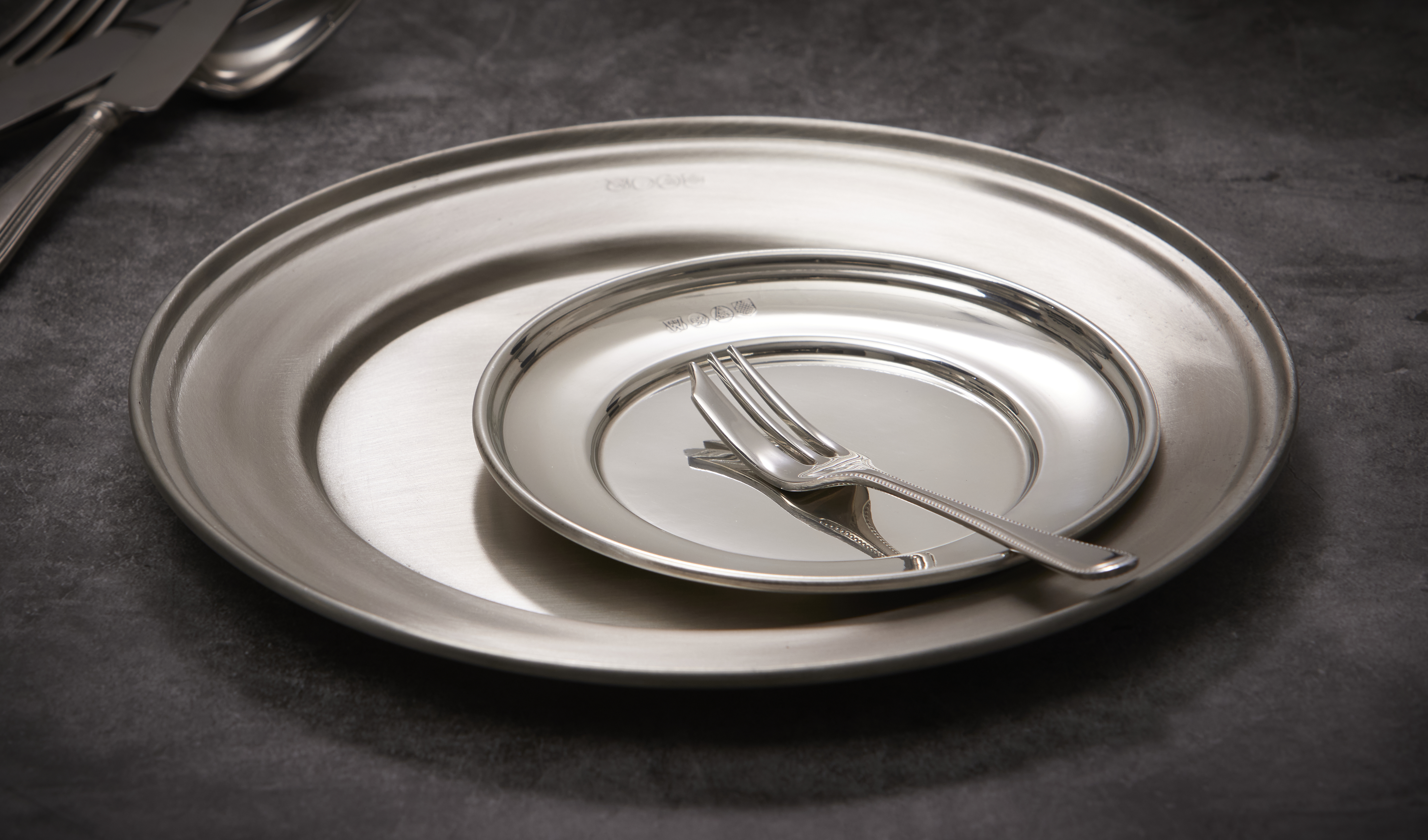 Pewter Plate handcrafted in Sheffield