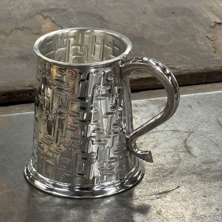 Metropolitan One Pint Pewter Tankard