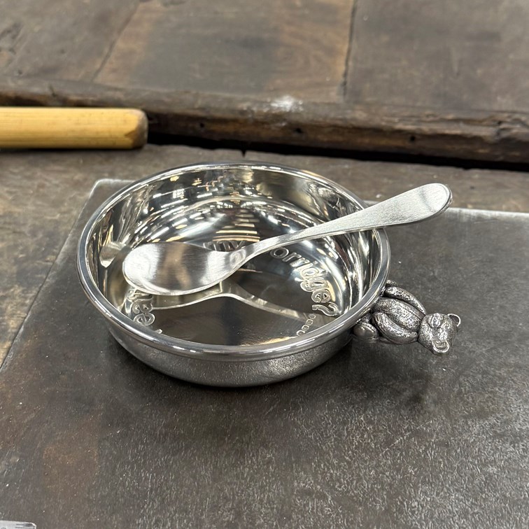Pewter Teddy bear "Whos Been Eating All My Porridge" Porringer
