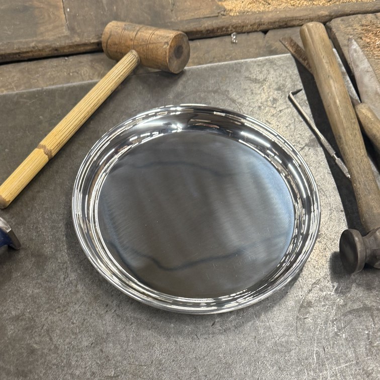 Large 300mm Round Pewter Tray Large 300mm Round Pewter Tray