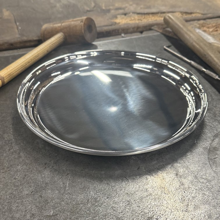 Large 300mm Round Pewter Tray Large 300mm Round Pewter Tray