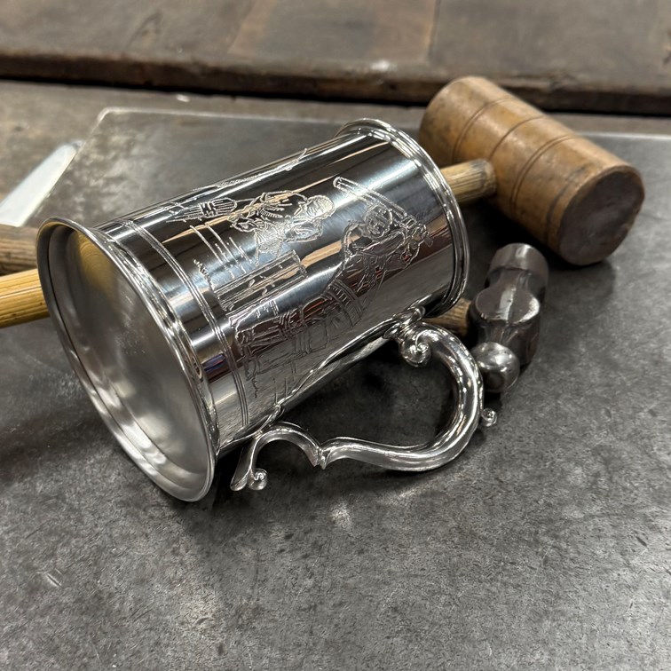 Cricket Scene One Pint Pewter Tankard