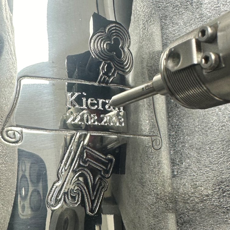 21 Key Stamp Pewter Kidney Hip Flask 21 Key Stamp Pewter Kidney Hip Flask