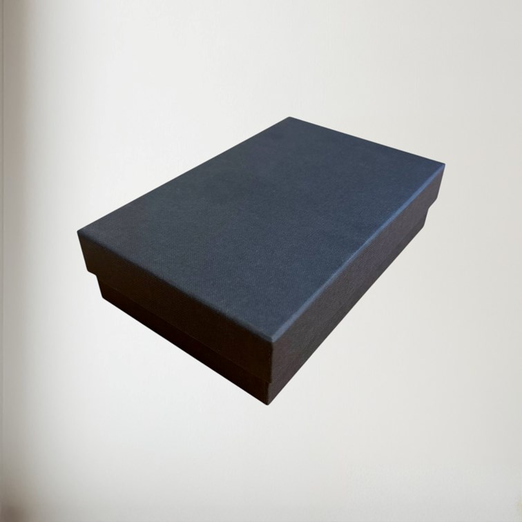 8oz Plain Pewter Kidney Hip Flask With Captive Top 8oz Plain Pewter Kidney Hip Flask With Captive Top