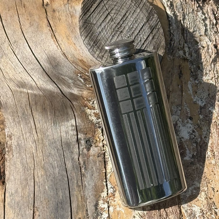 2oz Charles Rennie Mackintosh Pewter Purse Flask 2oz Charles Rennie Mackintosh Pewter Purse Flask