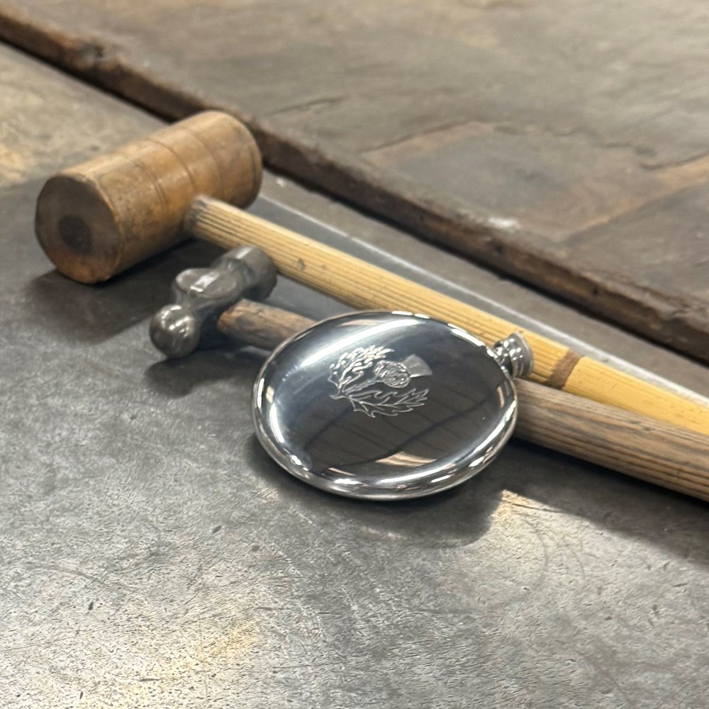 4oz Thistle Pewter Sporran Flask