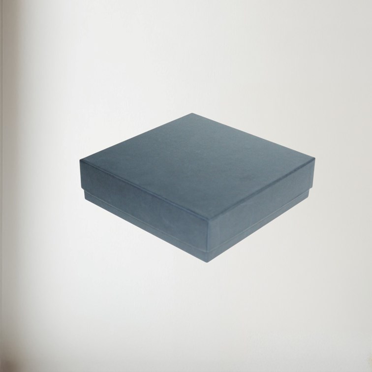 Small Triquetra Pewter 4"X4" Picture Frame