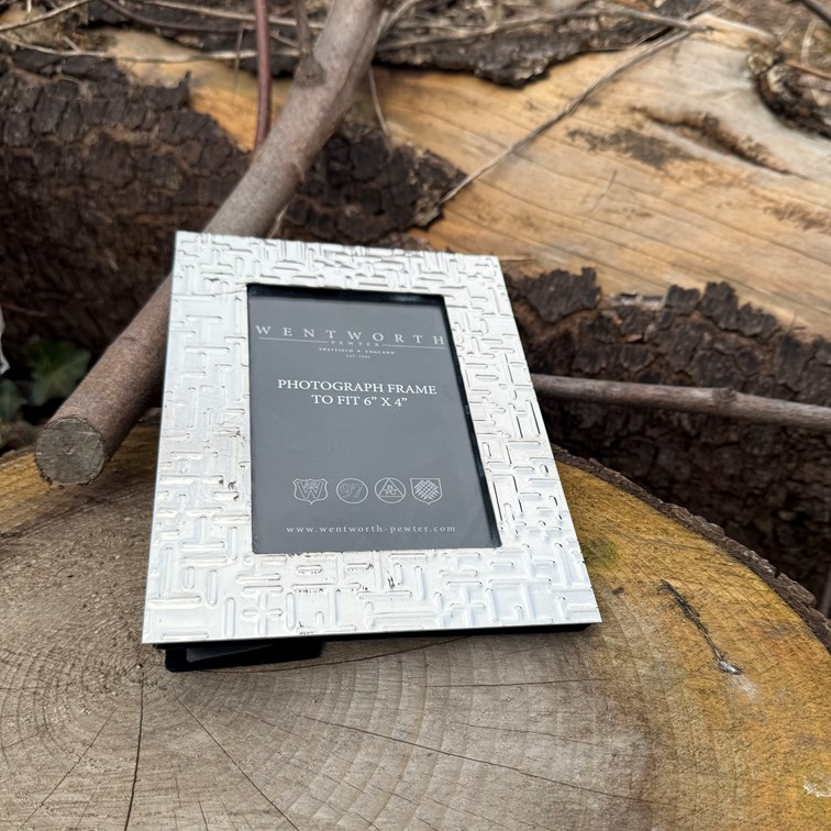 Medium Metropolitan Pewter 6"X4" Picture Frame