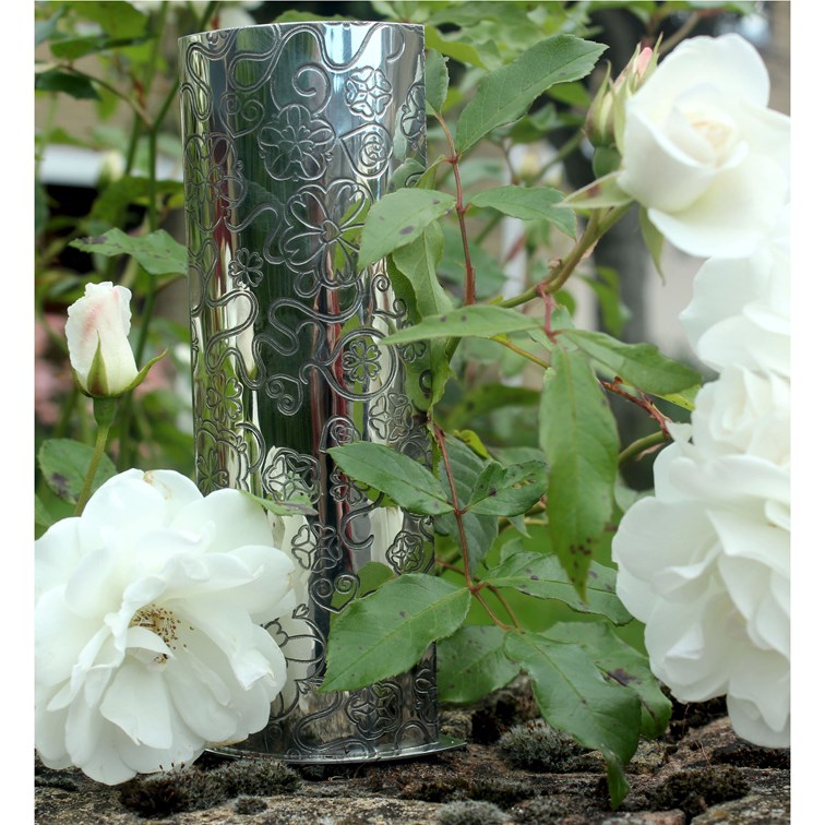Medium Yorkshire Rose Pewter Vase Medium Yorkshire Rose Pewter Vase