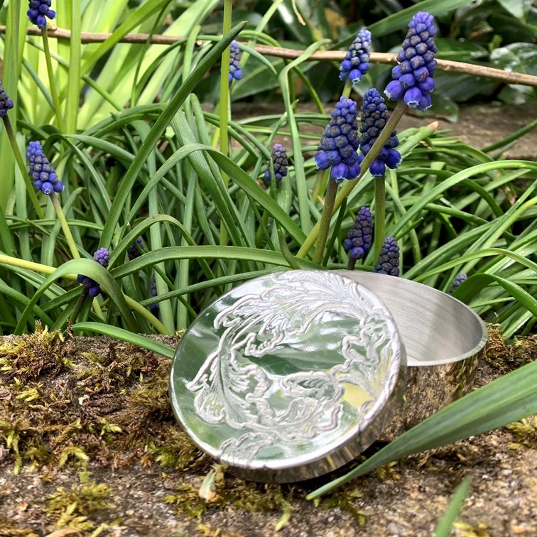 Acanthus Pattern Small Pewter Trinket Pill Box Acanthus Pattern Small Pewter Trinket Pill Box