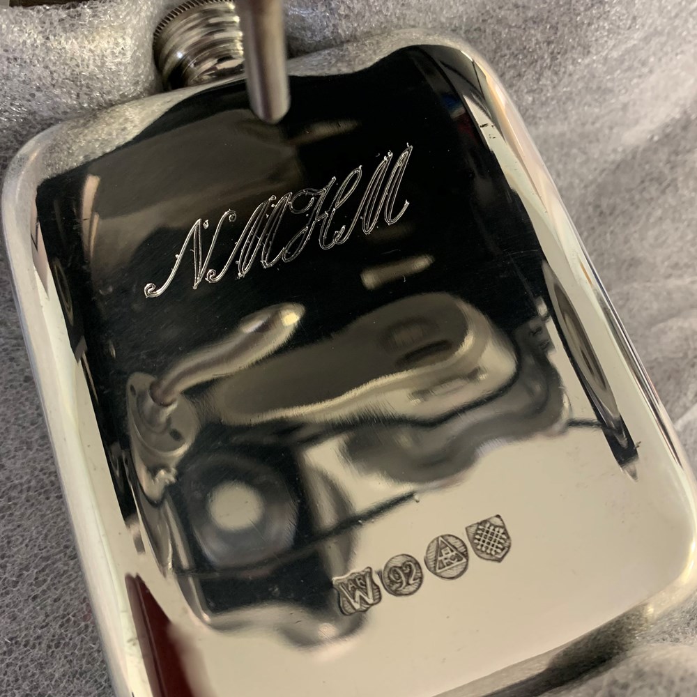 Peacock Feather 4oz Pewter Pocket Flask Peacock Feather 4oz Pewter Pocket Flask