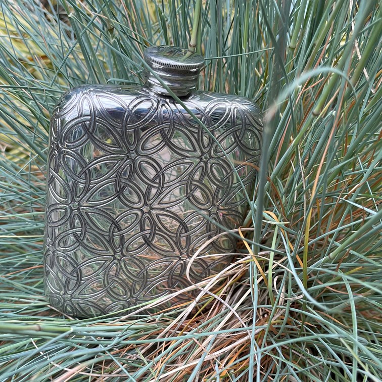 Triquetra 4oz Pewter Pocket Flask