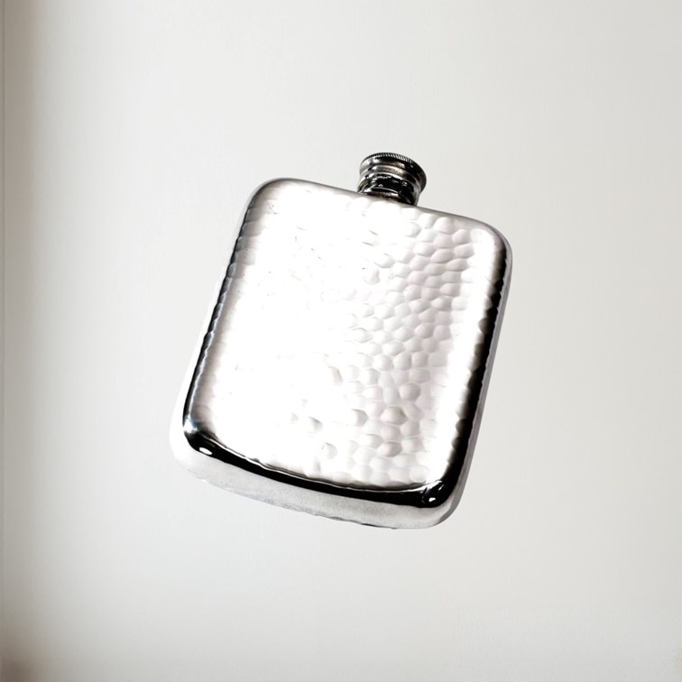 reverse side of4oz Hammered Pewter Pocket Flask
