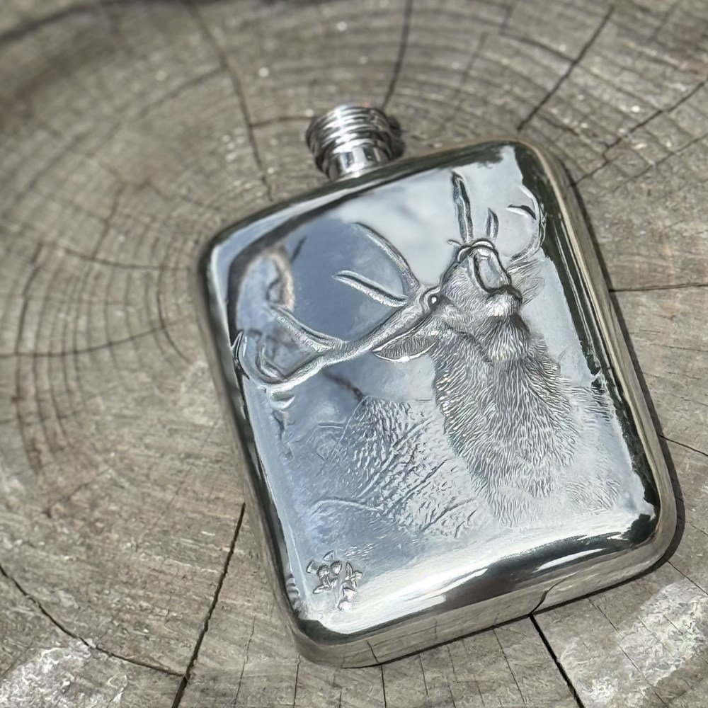 6oz Roaring Stag Pewter Pocket Flask