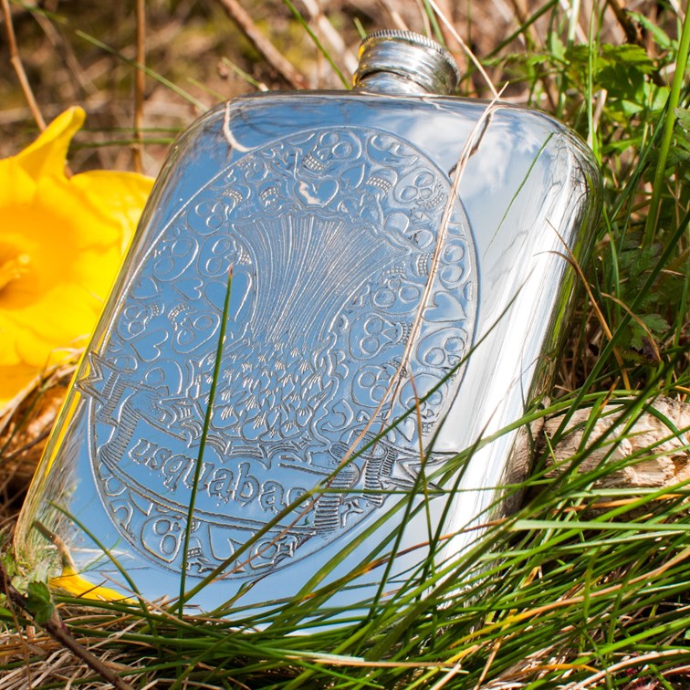 6oz Usquabae Thistle Skull And Hearts Pewter Pocket Flask