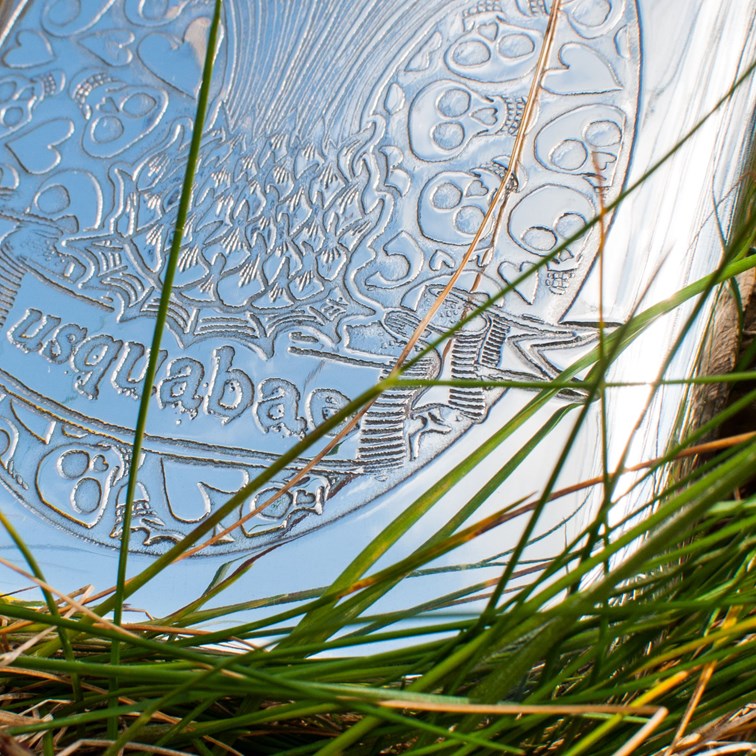 6oz Usquabae Thistle Skull And Hearts Pewter Pocket Flask 6oz Usquabae Thistle Skull And Hearts Pewter Pocket Flask