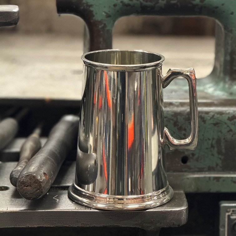 Plain Giant Four Pint Pewter Tankard