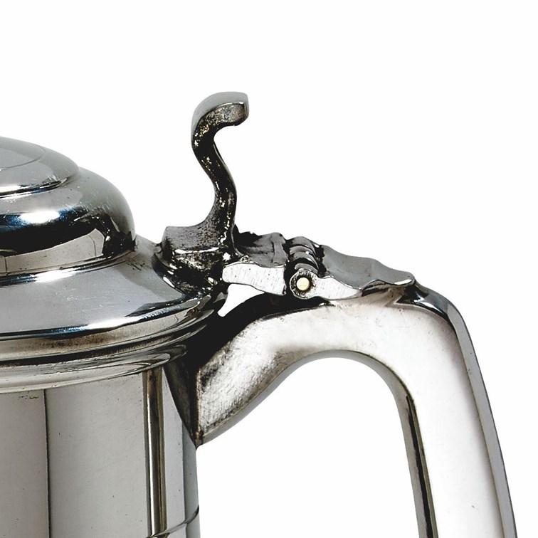 Standard Lidded One Pint Pewter Tankard