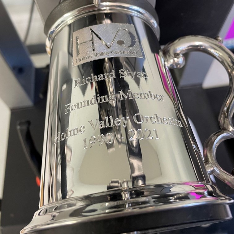 Plain Fancy Handle One Pint Pewter Tankard