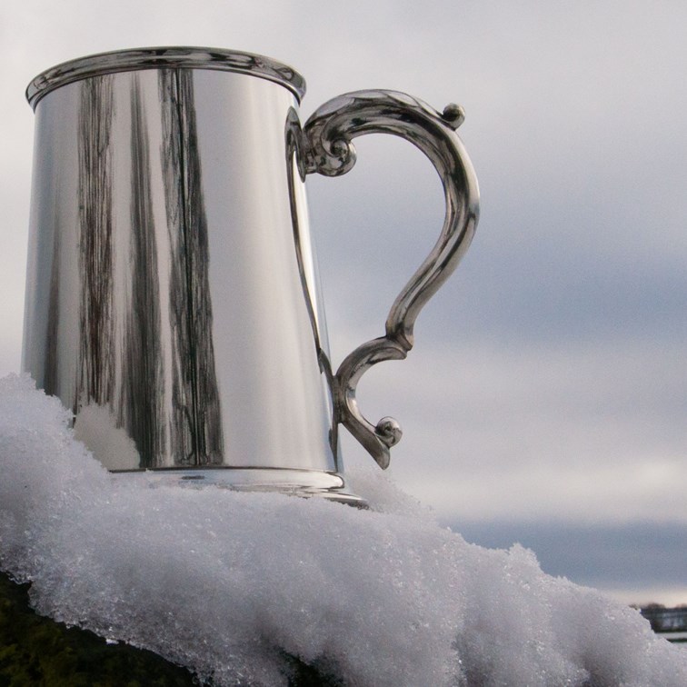 Plain Fancy Handle One Pint Pewter Tankard Plain Fancy Handle One Pint Pewter Tankard