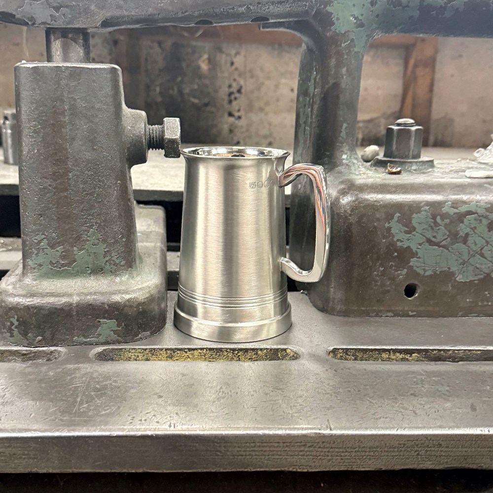 Hereford X Range Heavy Satin One Pint Pewter Tankard Hereford X Range Heavy Satin One Pint Pewter Tankard