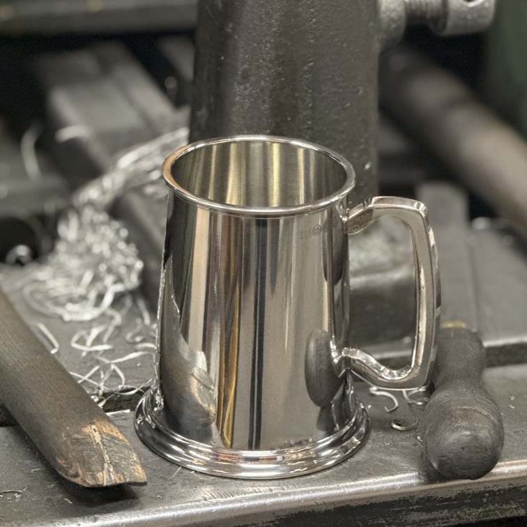 Plain One Pint Pewter Tankard