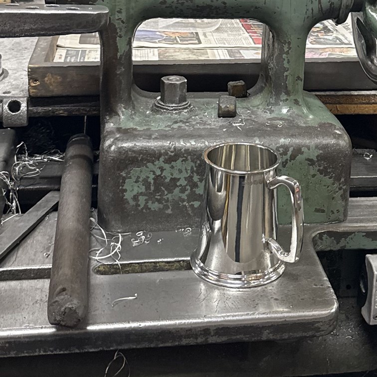 Plain One Pint Pewter Tankard