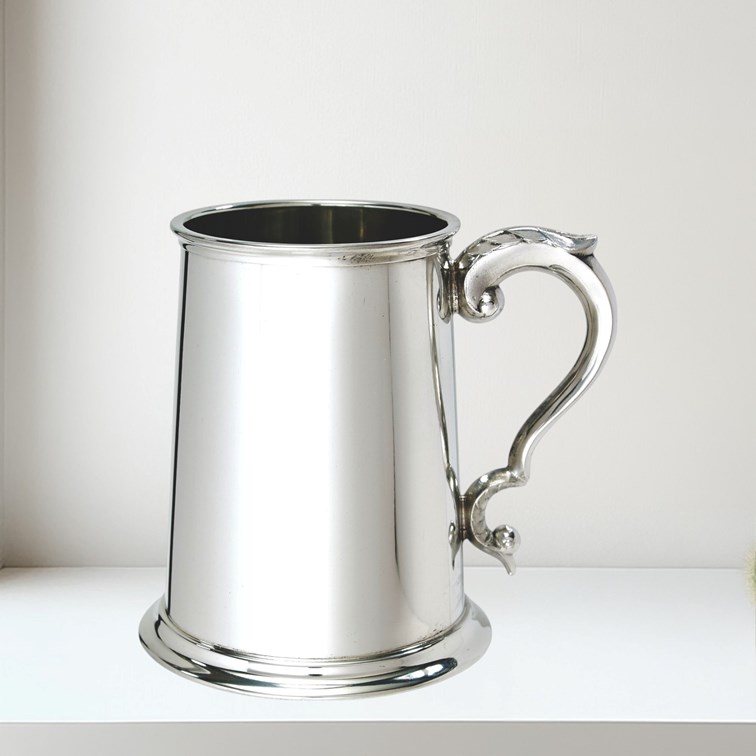 Plain Scroll Handle One Pint Pewter Tankard