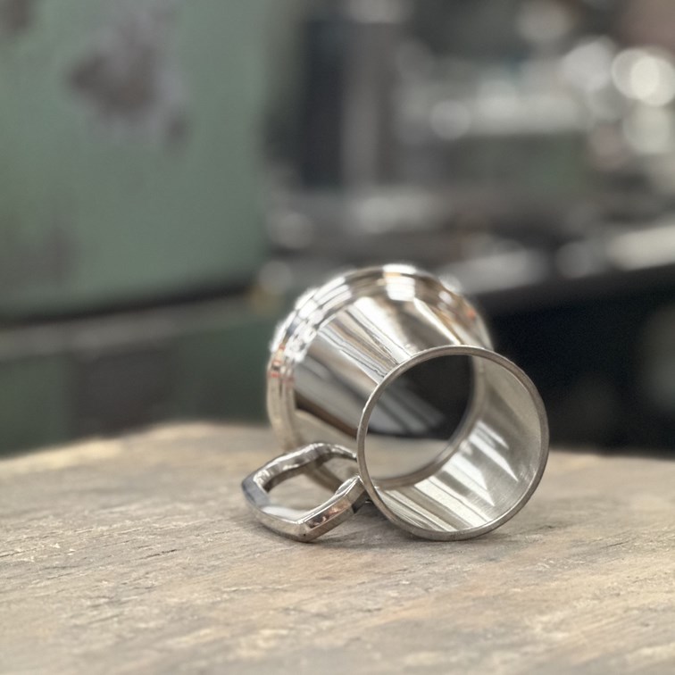 Standard Plain Glass Base One Pint Pewter Tankard