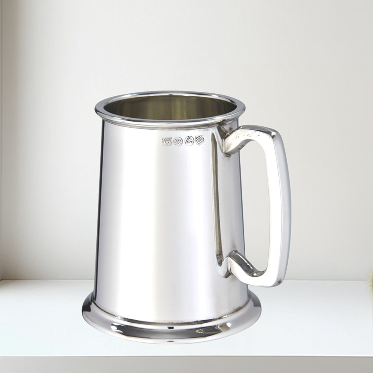 Plain Glass Base One Pint Heavy Pewter Tankard
