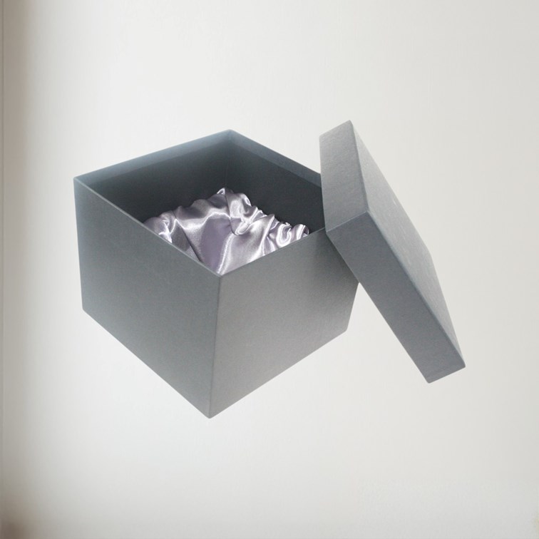 Half Pint presentation Box open