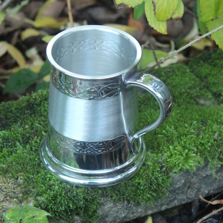 Half Pint Embossed Celtic Band Pewter Tankard Half Pint Embossed Celtic Band Pewter Tankard