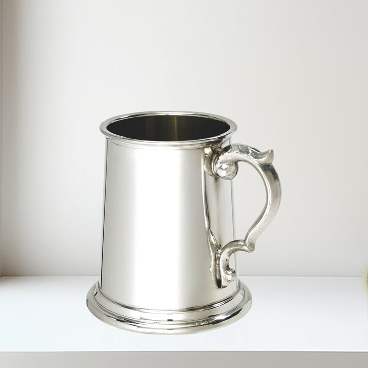 Half Pint Plain Scroll handle Pewter Tankard