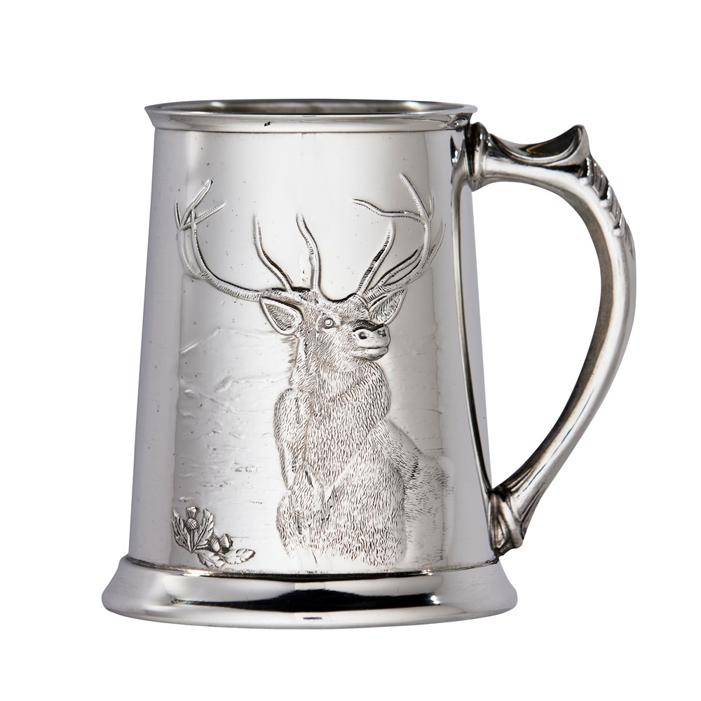 Embossed Monarch of the Glen pewter tankard Embossed Monarch of the Glen pewter tankard