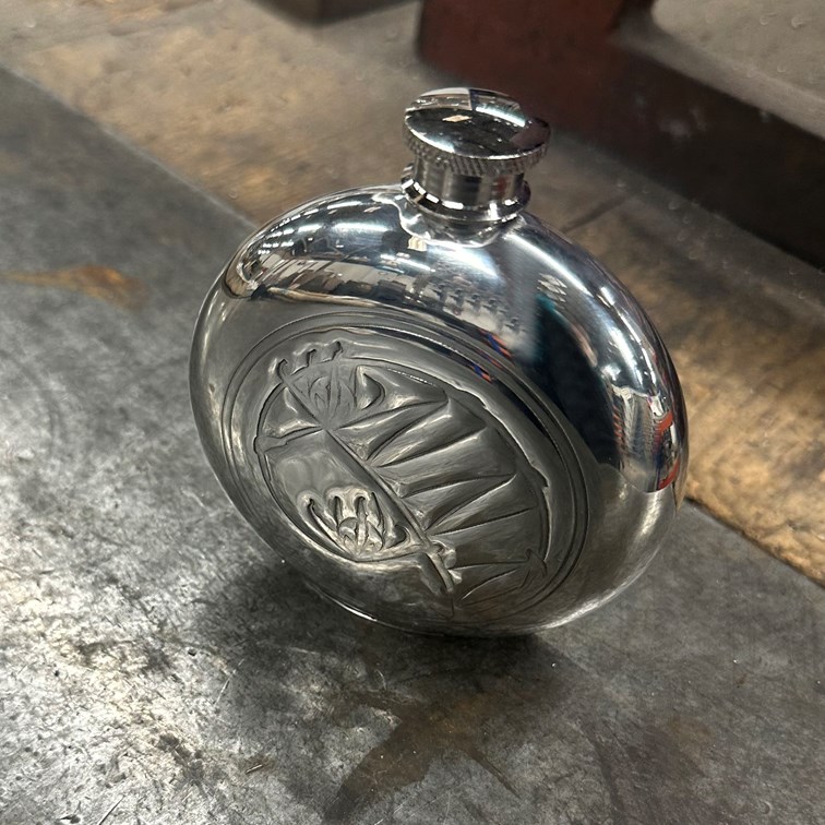 Knox 6oz Round Pewter Flask Knox 6oz Round Pewter Flask