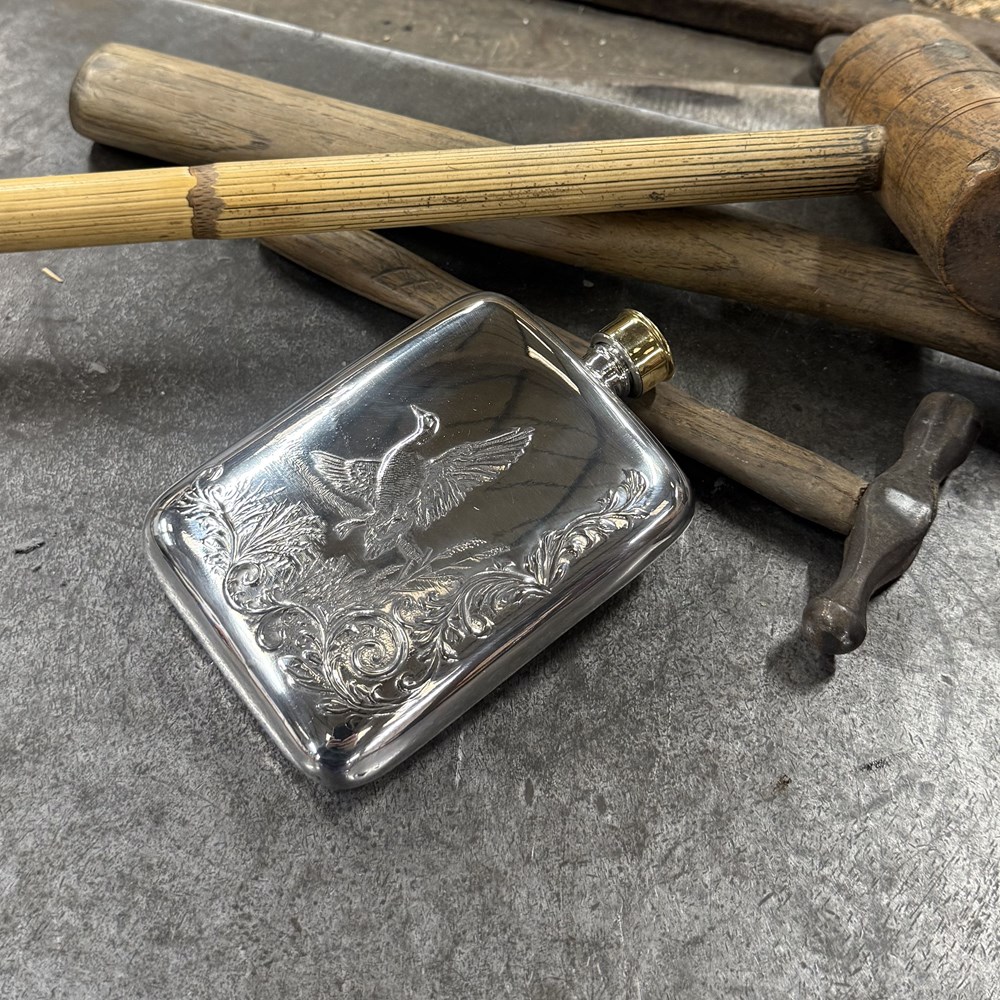 6oz Mallard Embossed Pewter Pocket Flask 6oz Mallard Embossed Pewter Pocket Flask