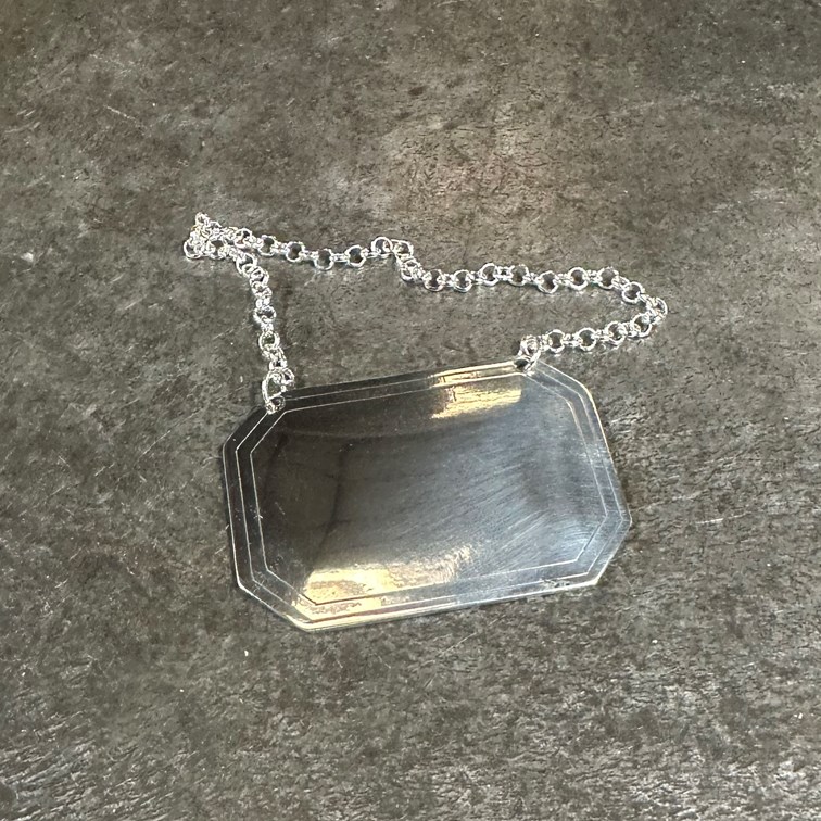 Cast Pewter Plain Rectangular Decanter Label Cast Pewter Plain Rectangular Decanter Label