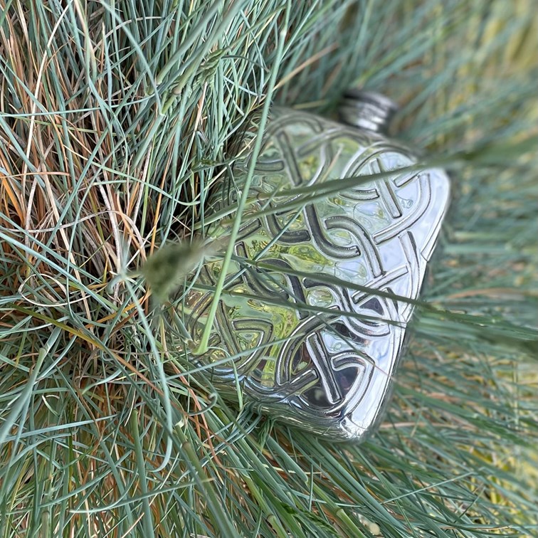 Celtic Knot 4oz Pewter Pocket Flask Celtic Knot 4oz Pewter Pocket Flask