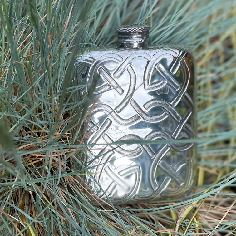 Celtic Knot 4oz Pewter Pocket Flask