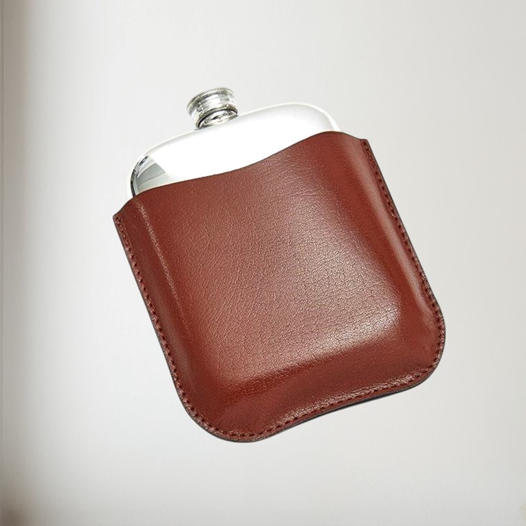 Brown Leather Pouch to fit 6oz pocket flasks with flask