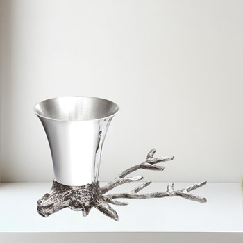 3oz Stag Head Pewter Jigger Cup 3oz Stag Head Pewter Jigger Cup