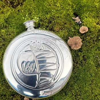 Knox 4oz Pewter Sporran Flask Knox 4oz Pewter Sporran Flask