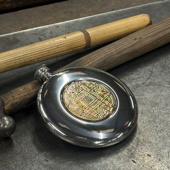 4oz Celtic Gold Pewter Sporran Flask