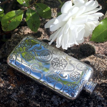 3oz Yorkshire Rose Pocket Flask 3oz Yorkshire Rose Pocket Flask