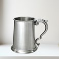 antique fancy handle 1 pint tankard