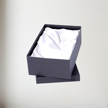 Large plus quaich box showing lining