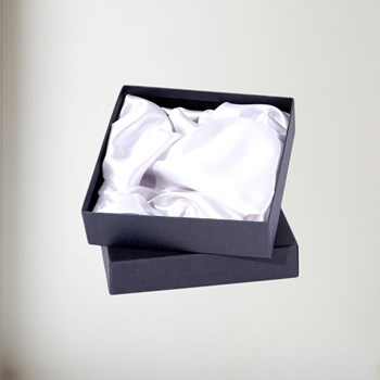 Box To Fit Flask And Minature Box Only Box To Fit Flask And Minature Box Only