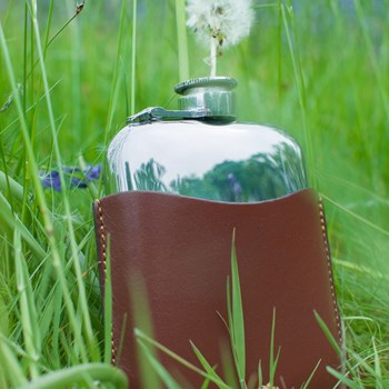 Brown Leather Pouch To Fit 6oz Pocket Flasks