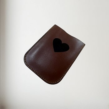 Brown Leather Pouch To Fit 3oz Pocket Flasks Brown Leather Pouch To Fit 3oz Pocket Flasks