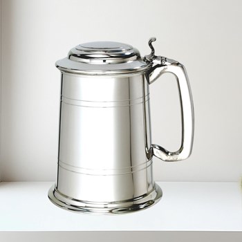 Standard Lidded 1 pint pewter Tankard